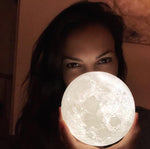 Load image into Gallery viewer, Beautiful Moon Lamp
