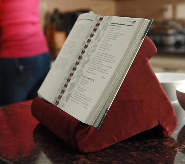 Pain-Relief Pillow Holder (for iPad, Books, Tablet)